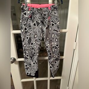 Girls The North Face snowboarding ski snow pants sz 7/8
Great condition